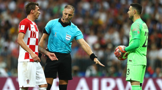 VAR判罚再引争议，阿森纳对阵本菲卡裁判判点引发巨大争议的简单介绍