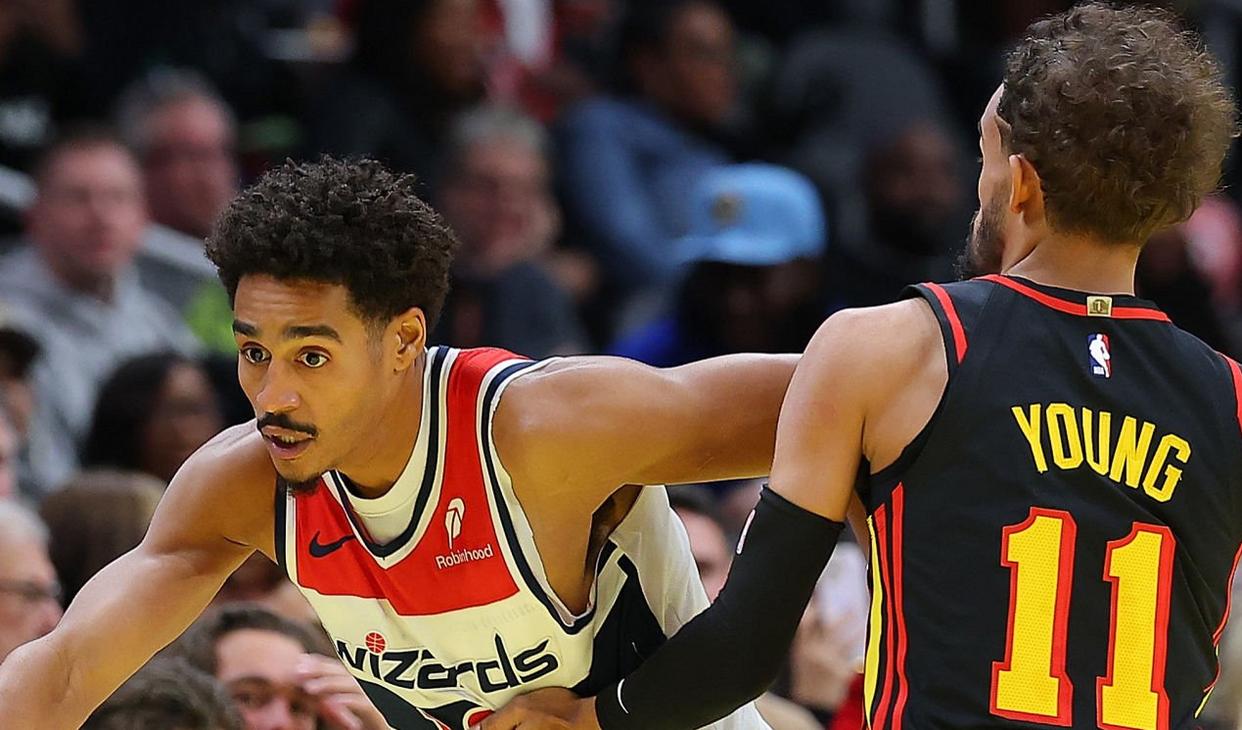 巴特勒三巨头联手，三连败得分突破，湖人冲击季后赛！